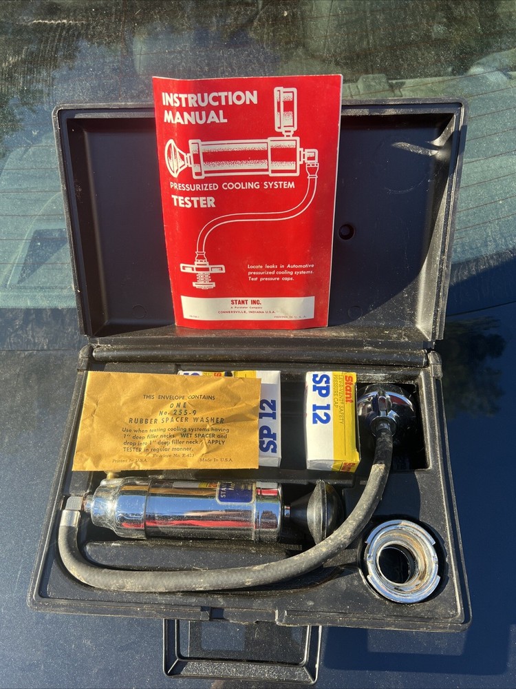 Stant ST255 Cooling System Pressure Tester With Manual/Case