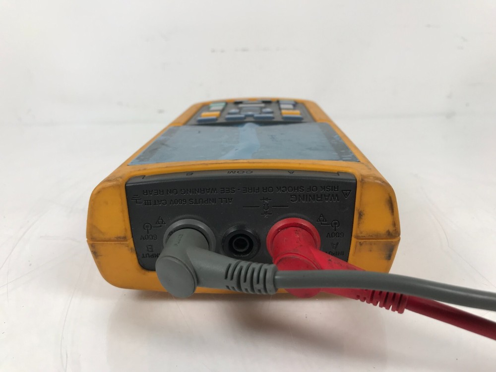 Fluke 123 Industrial ScopeMeter Scope Oscilloscope Multimeter