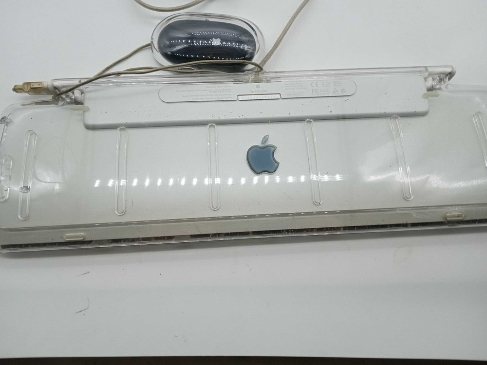 Apple Pro Keyboard M7803 2002 White 5V 200mA (all keys except ctrl and alt work)