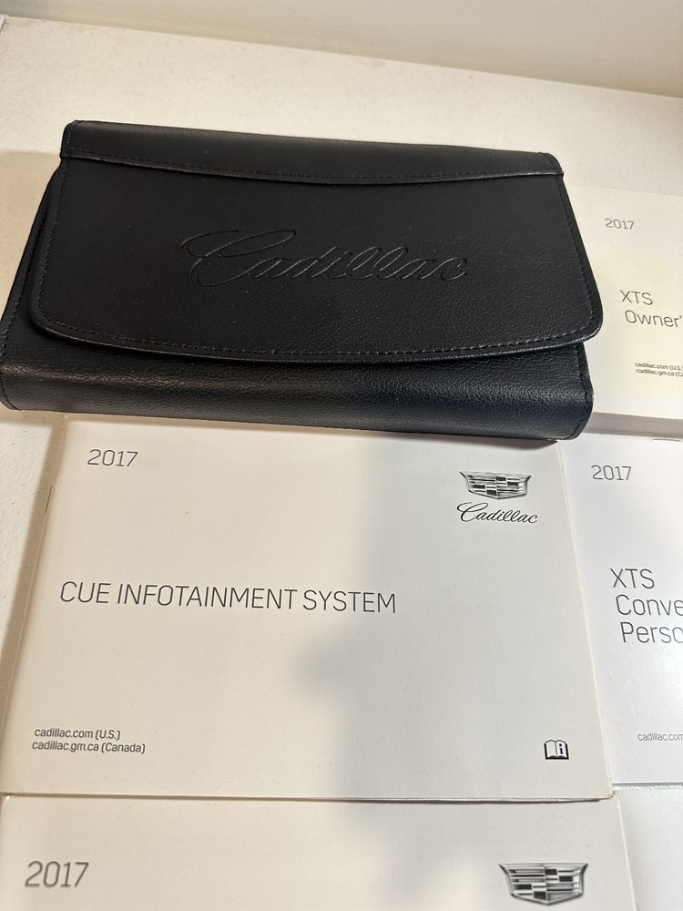 2017 Cadillac XTS Owner's Manual Set