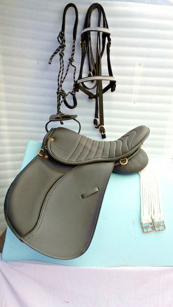 Icelandic synthetic, saddle perfect size- 17