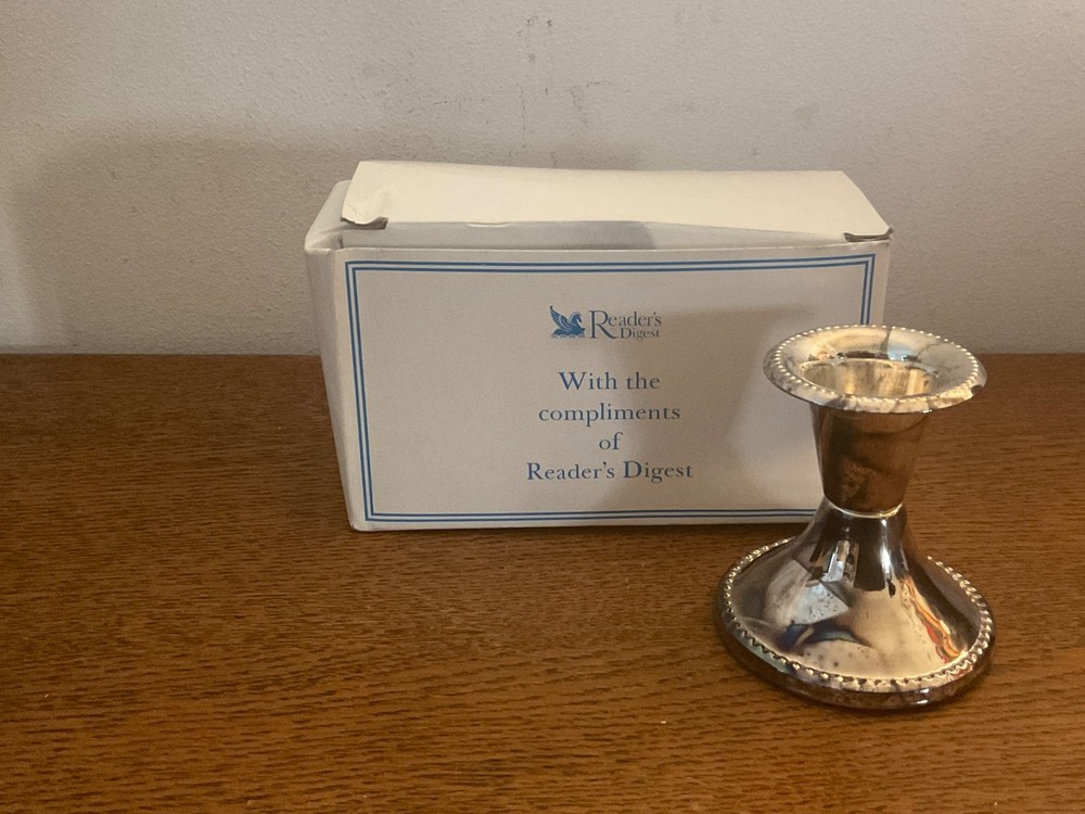 VINTAGE READERS DIGEST SILVER PLATE CANDLESTICK HOLDERS SHORT BOXED NEVER USED