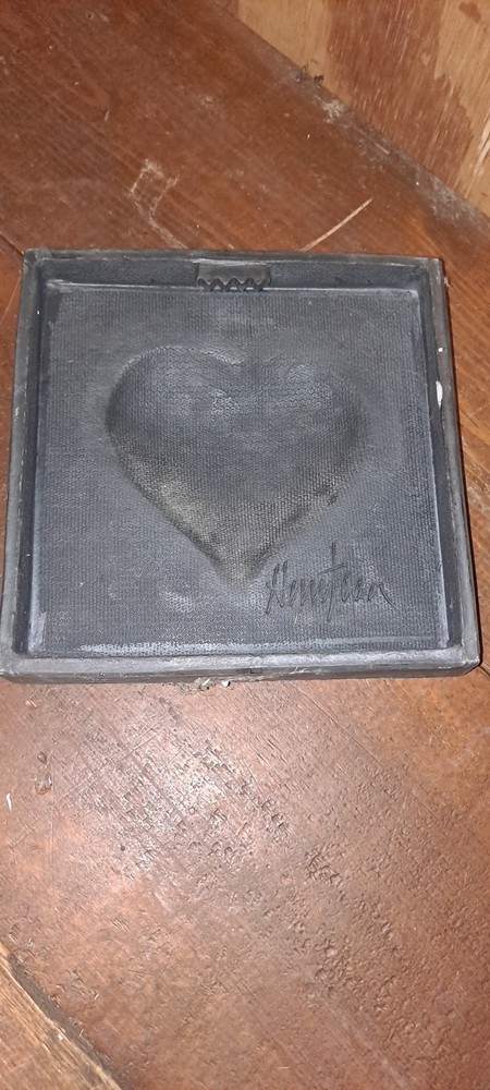 Vintage Heart Wall Hanging Hawtoon