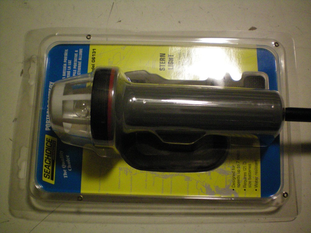 SEACHOICE #06131 PORTABLE BATTERY OPERATED LIGHT, FREE FREIGHT