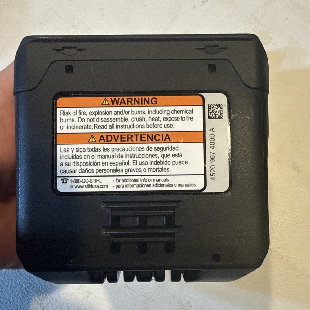 Stihl Ak 30 Battery New Open Box Never Used