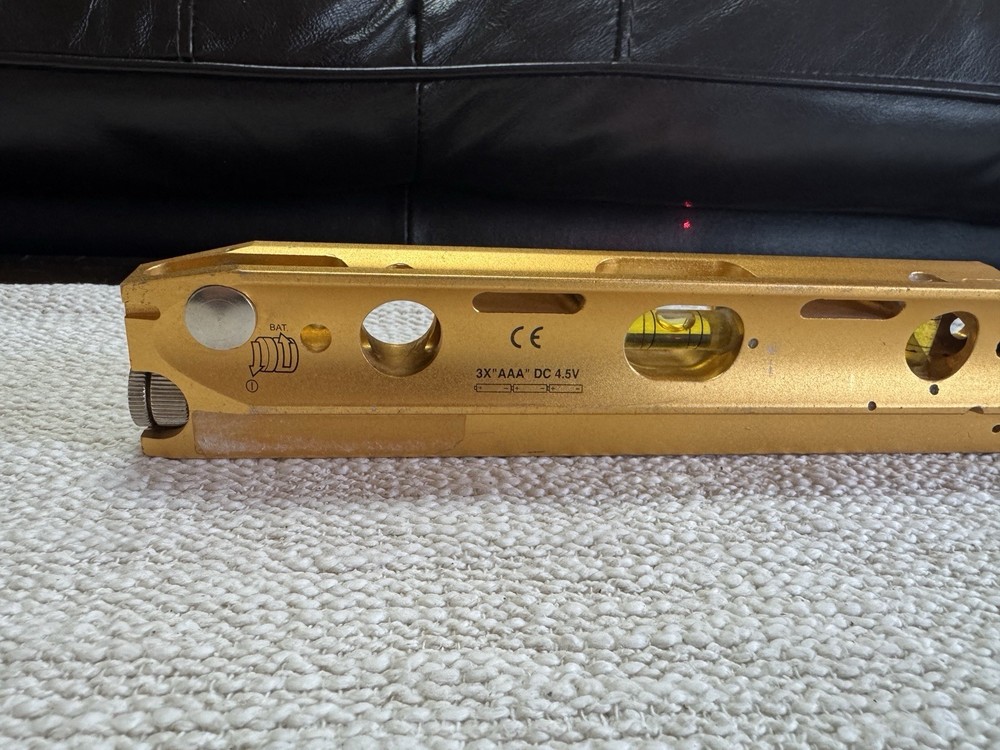 RoboToolz 3 Alignment Laser Torpedo Level Construction Woodworking Remodel Tool