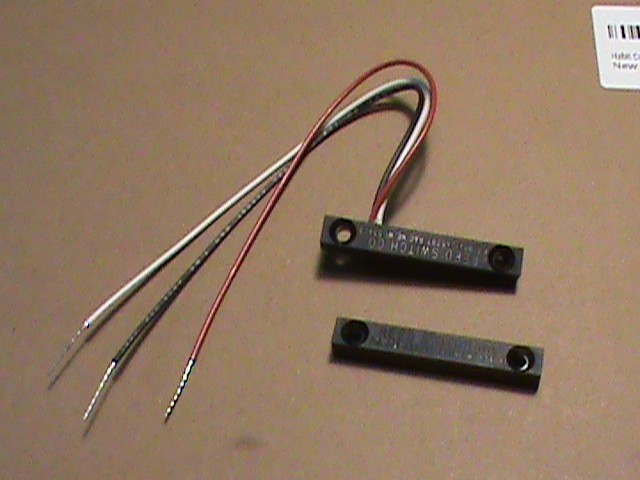 REED 2010-1900-400 SPDT FORM "C" SENSOR/ACTUATOR SET