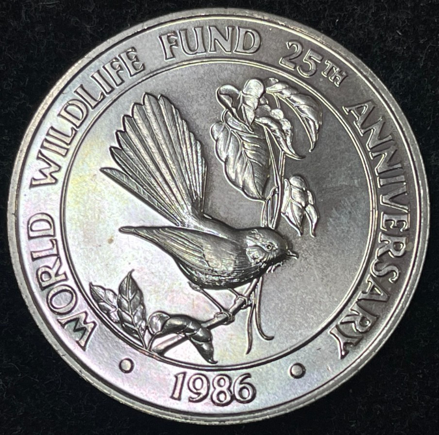1986 Samoa Islands One Dollar Coin Excellent BU Condition