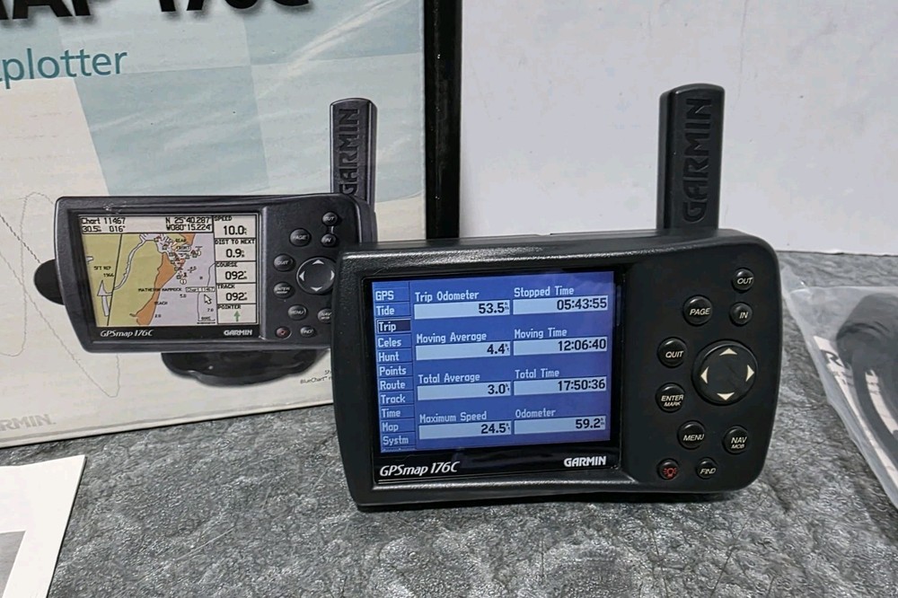 GARMIN GPSMAP 176C Color Marine Chartplotter w/ Cables, Manual, Box, Data Card