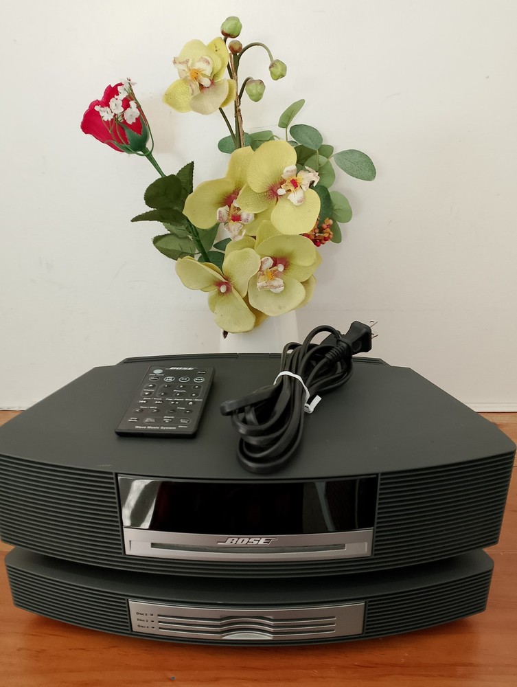 Bose Wave Music System AWRCC1 with Multi-CD Changer and Remote Control *Read*
