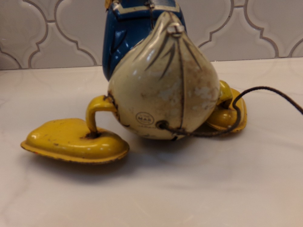 Linemar Donald Duck Pulling Huey strinng pull toy