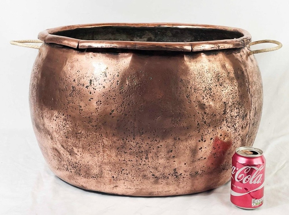 BIG GEORGIAN ANTIQUE SOLID COPPER LOG BIN - CAULDRON - PLANTER