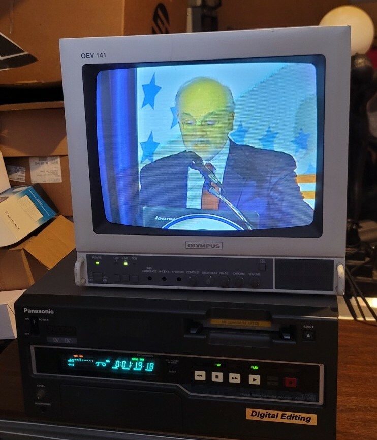 Panasonic AJ-D455 DVCPro ( and DVCam / DV ) - In Good working condition!