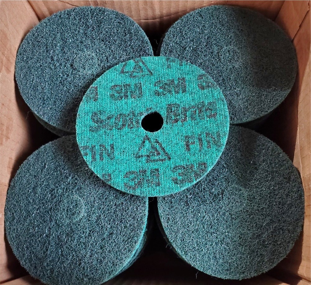 100) Scotch-Brite 4” x 5/8" Precision Surface Conditioning Disc Hook & Loop Fine