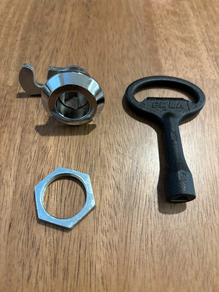 Triangular Cylinder Cam Lock Electrial Cabinet with Key Distribution Box Cabinet