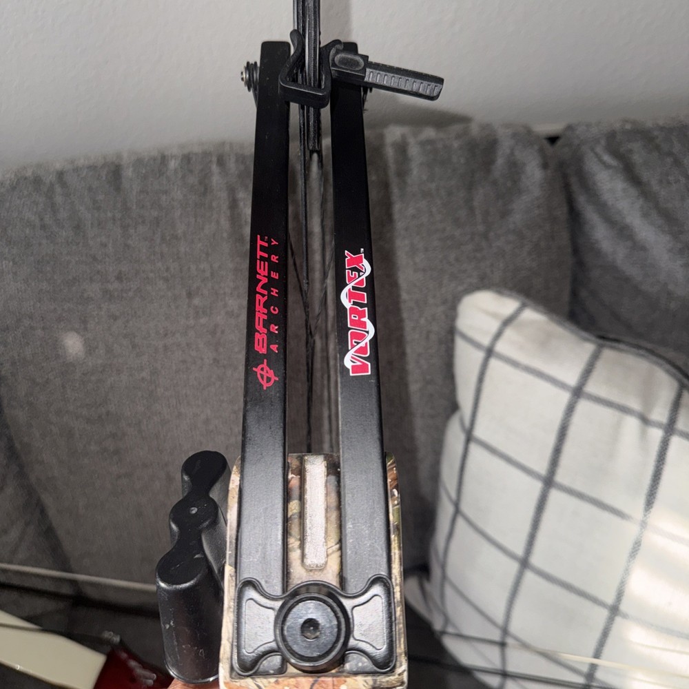 2- Bows 1-VINTAGE PSE COMPOUND 1-Barnett Archery Vortex READ Description