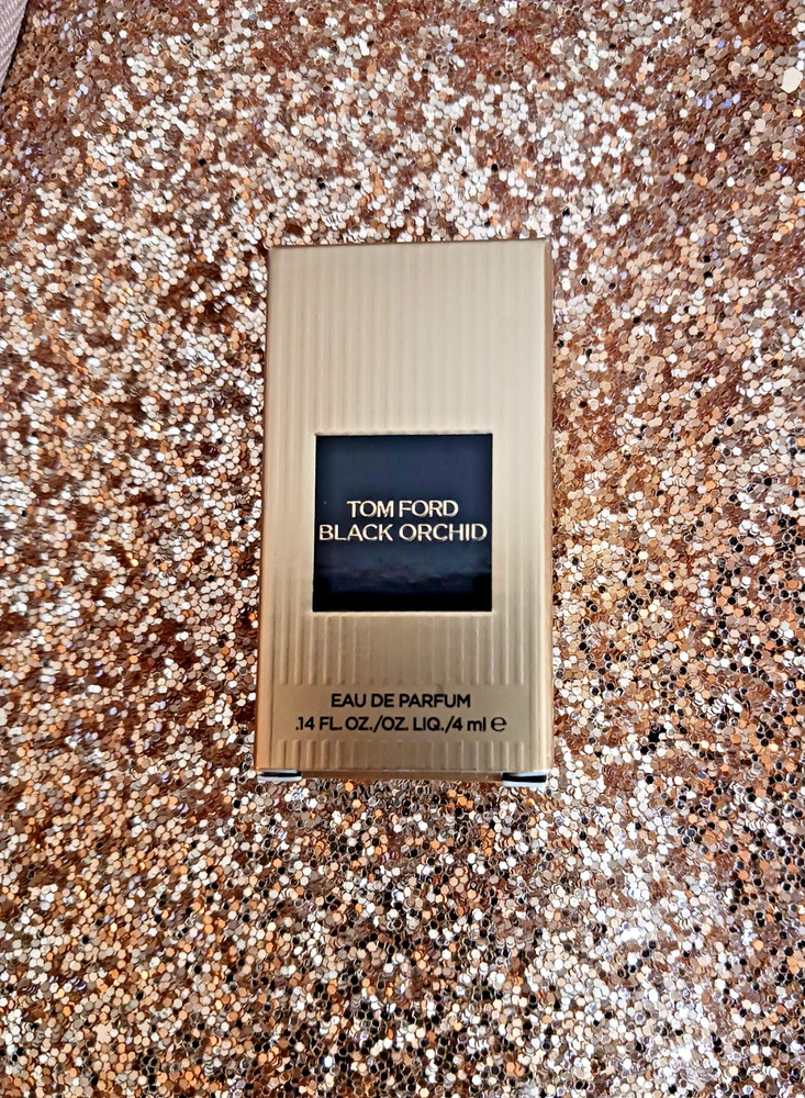 NEW LOT (4) MINIATURES MINI PERFUMES