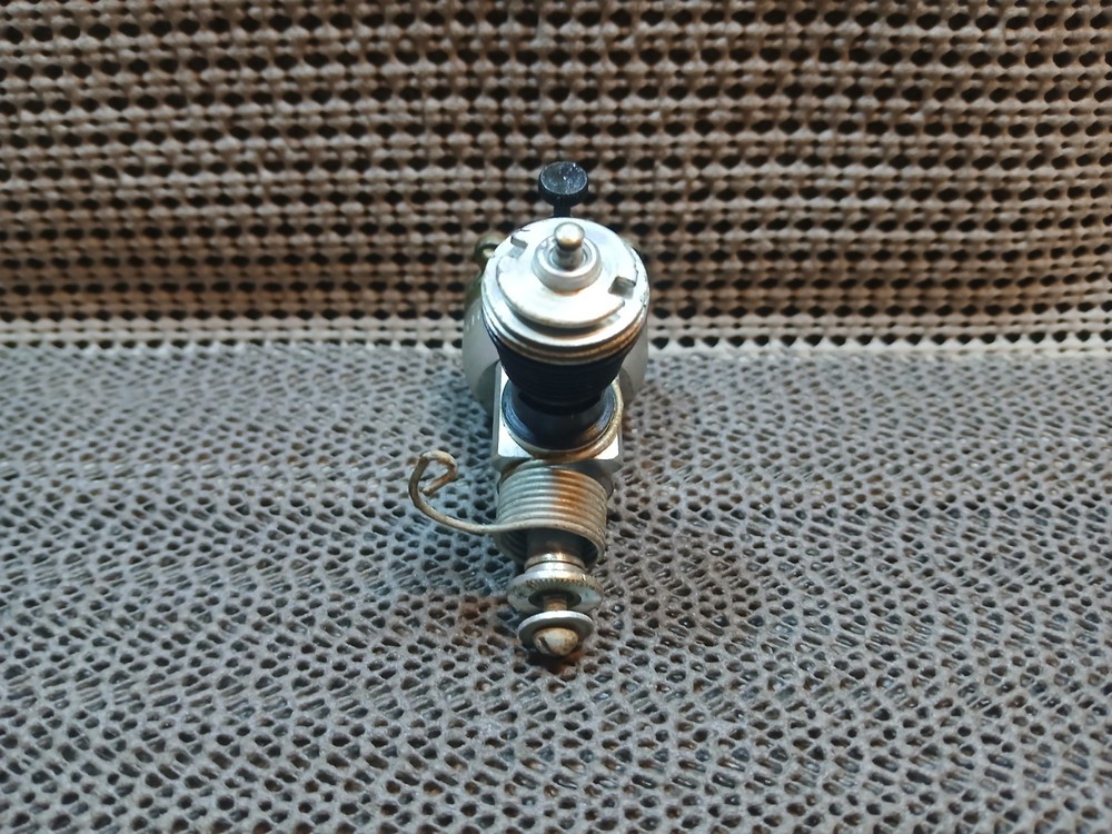COX*MODEL AIRPLANE ENGINE*.049*SP*NT*SAI