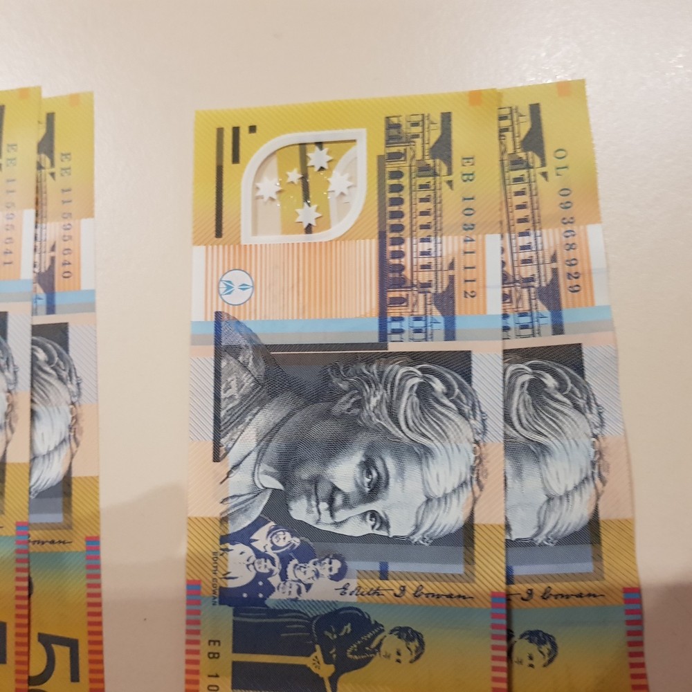 2011 $50 NOTES UNCIRCULATED "EE11" PREFIXES.