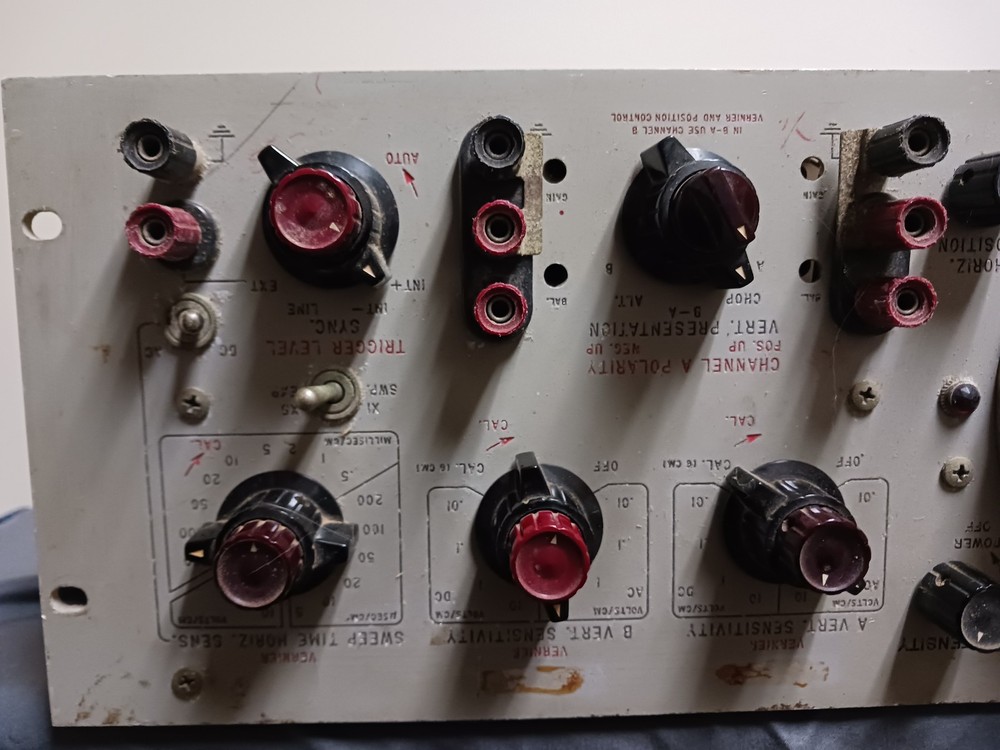 Vintage HP Hewlett Packard Oscilloscope Model 122AR Rack Mount