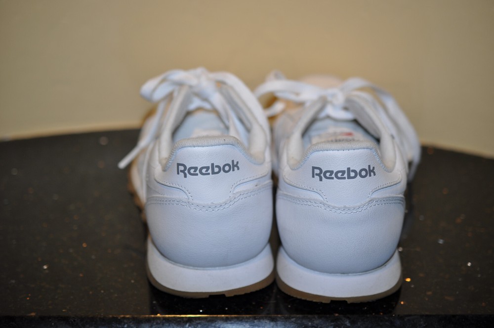 Reebok Classic White- 6.5 M
