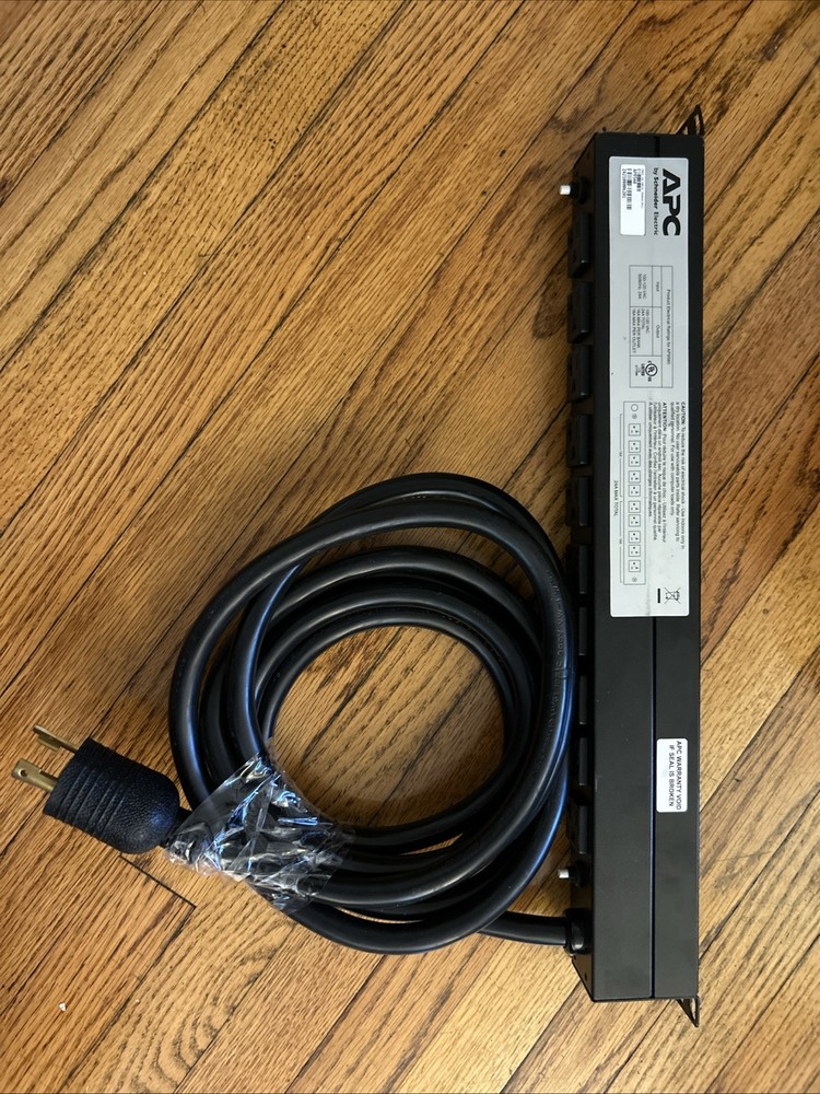 APC PDU AP9560 - 30A Input  - 15/20A Output X 10
