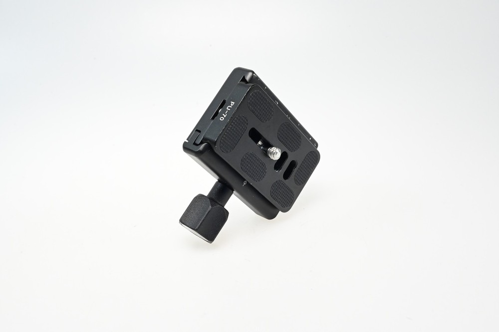 Induro QRT70 Quick Release Adapter #G304