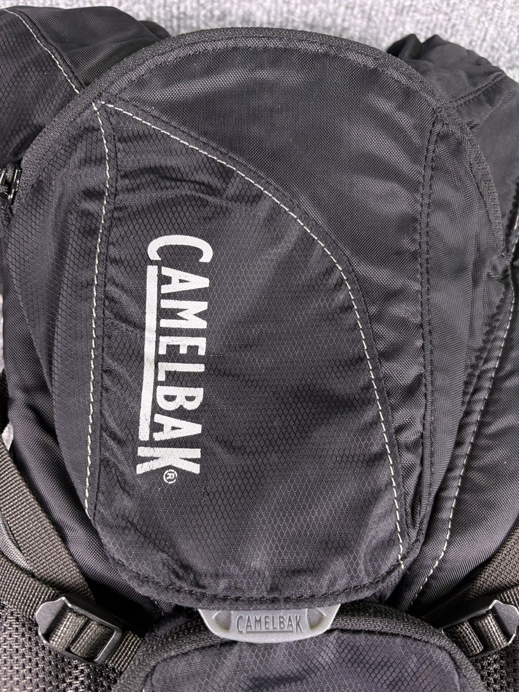 CamelBak Rogue Light 7 Hydration Pack70 Oz Black