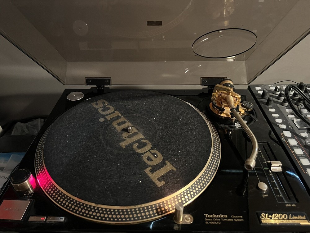 2 Téchnics 1200 gld