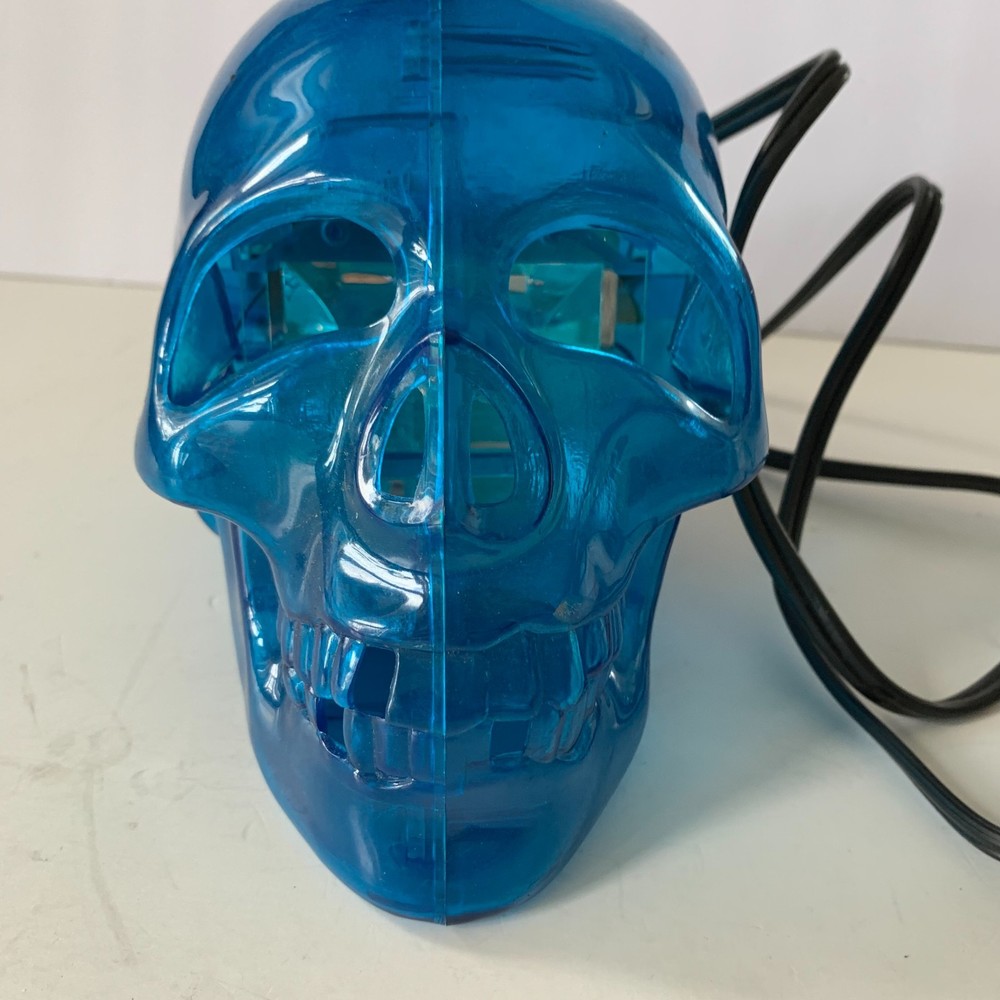 Unique! Strobe Light Skull! Blue Translucent! With Adjustable Strobe! 110 Volt z