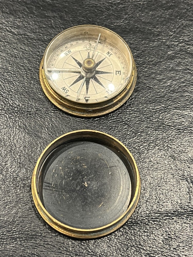 Victorian Brass Cased Pocket Compass