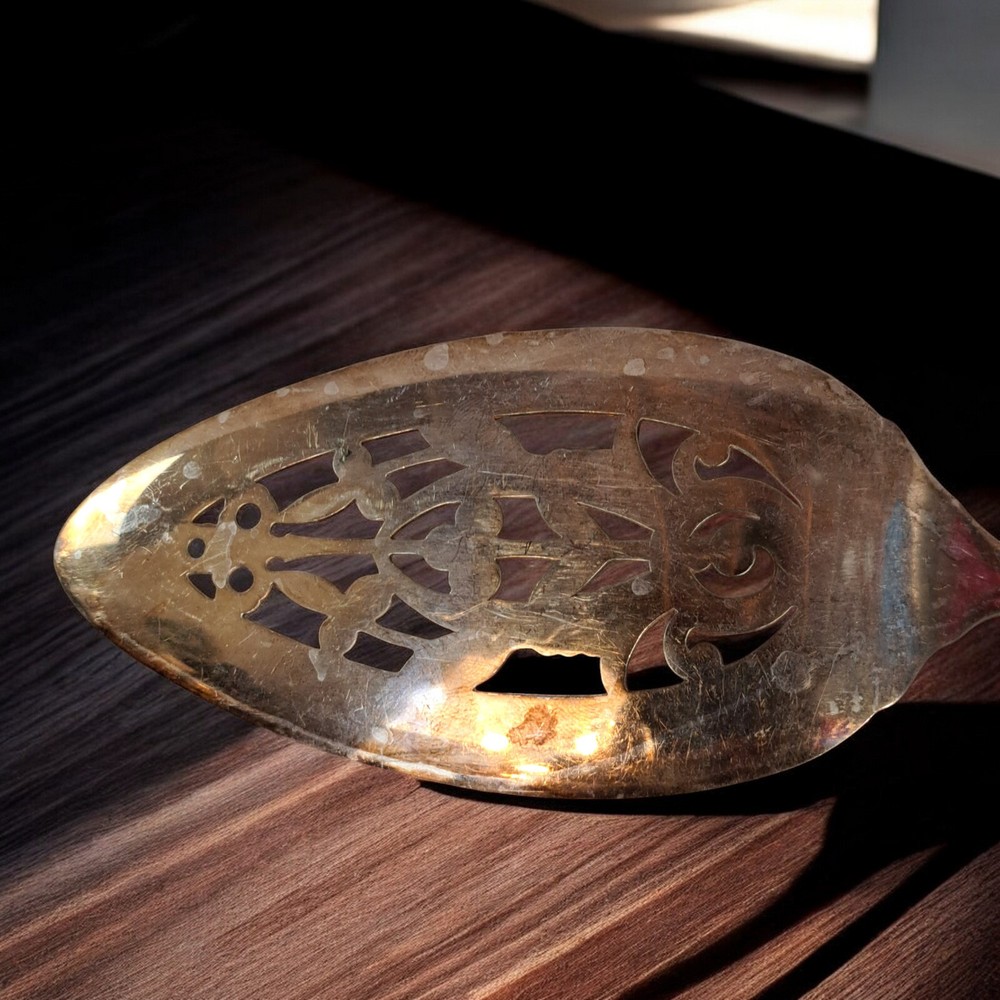 Community Silverplate Pie / Cake Server Floral Design
