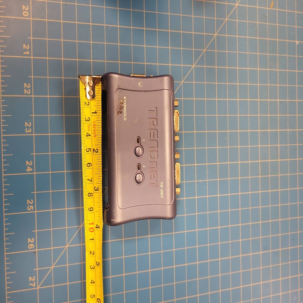 TRENDnet TK-207 KVM Switch 2 Port VGA USB Console Control Computer PC Server