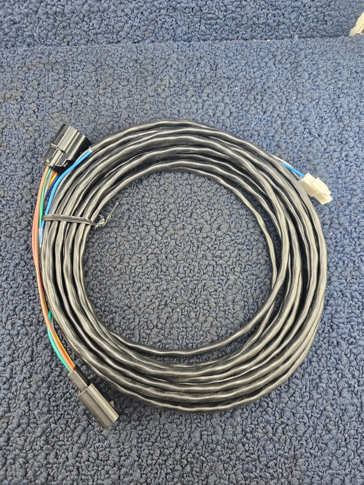 Whelen 01-0488679-07: Core Cables CanPort Interface Adapter