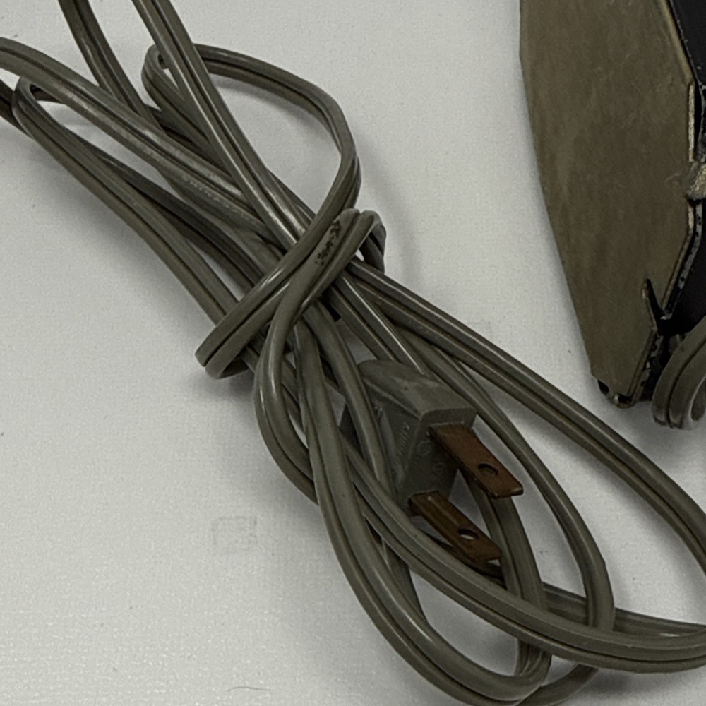 Realistic 42-2930 Solid State Stereo Pre-Amplifier 117VAC 60Hz