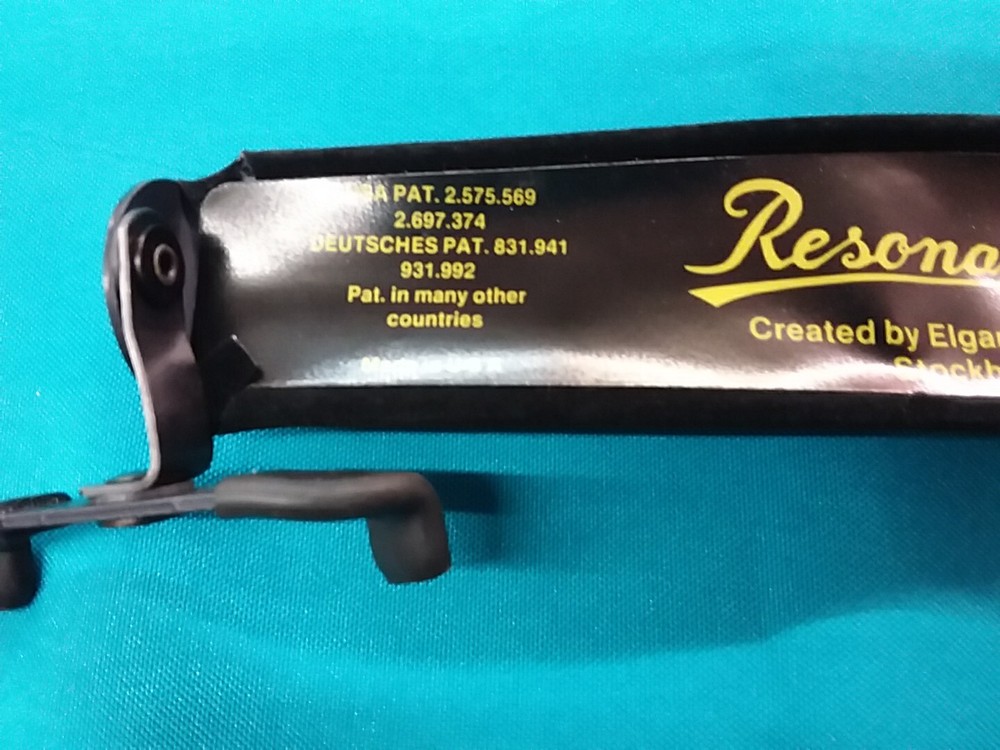 Resonans ~ 4/4 Violin ~ Medium Shoulder Rest ~ Brand New