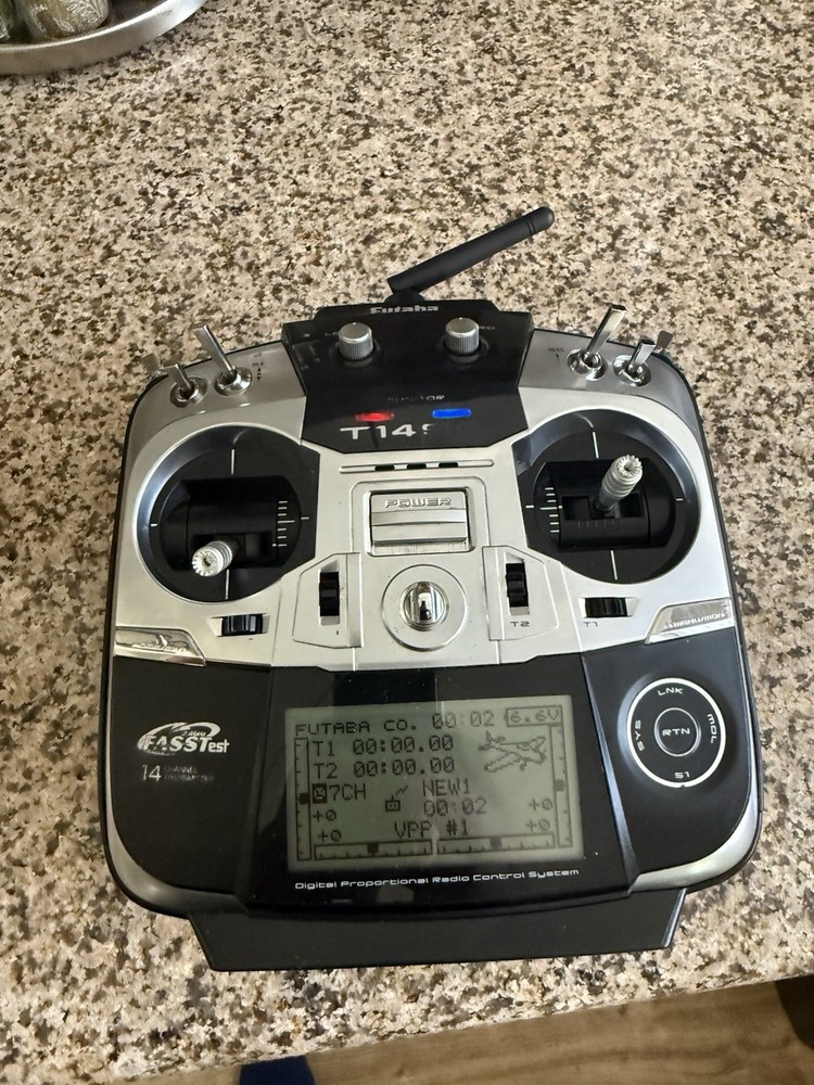 Futaba 14SG 14 Channel Transmitter - With Receiver and Case