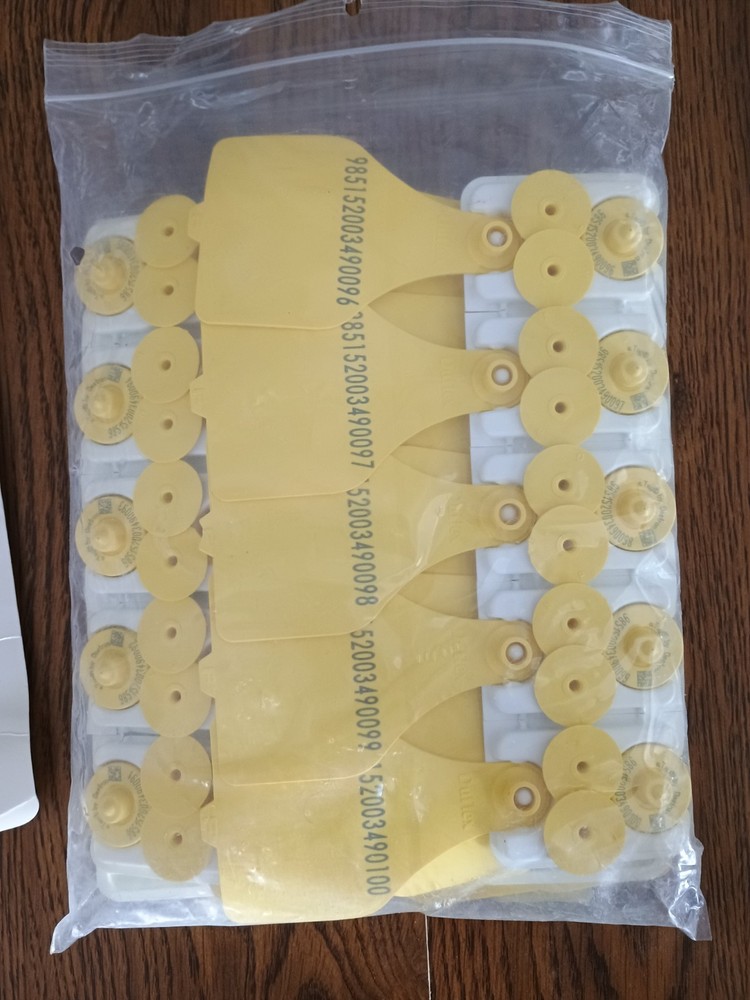 Destron Fearing RFID Ear Tags