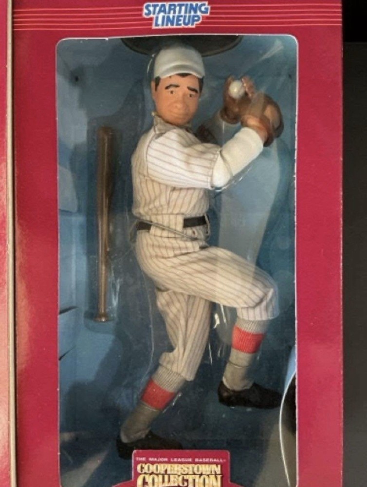 Cooperstown Collection Fully Poseable Babe Ruth Figure Collector Edition W/box