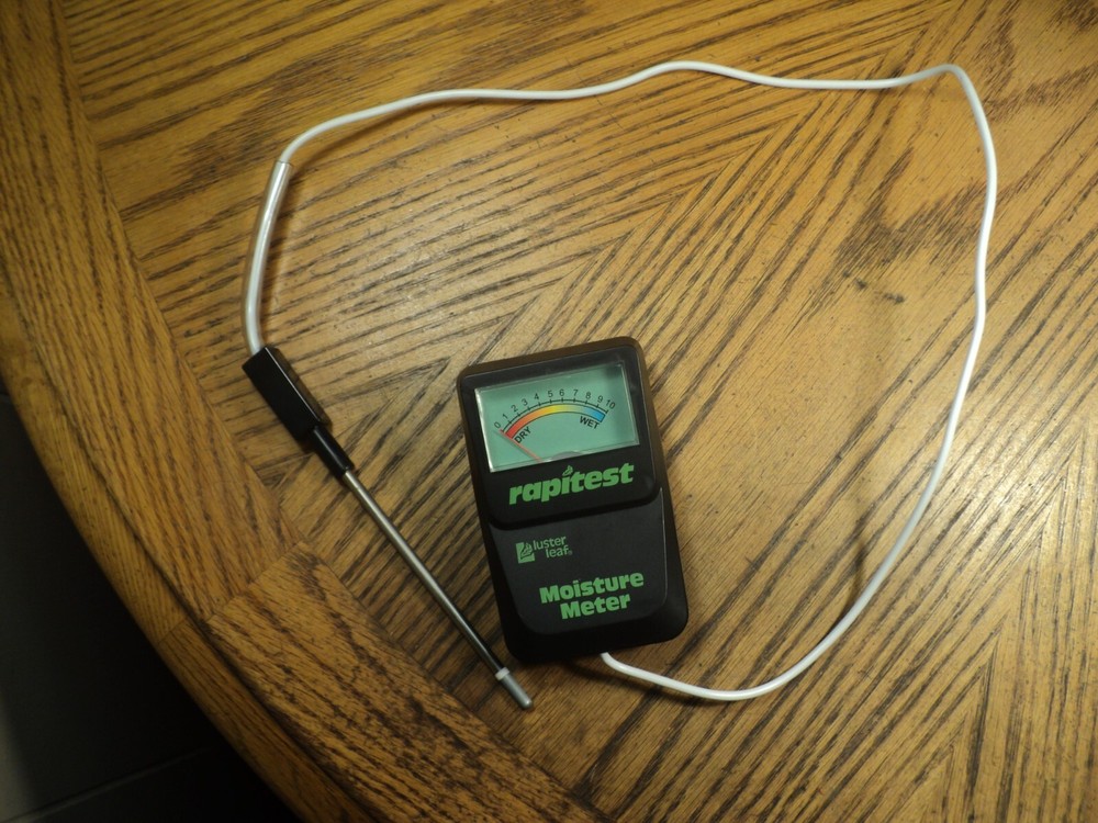 Luster Leaf Rapitest Moisture Meter.