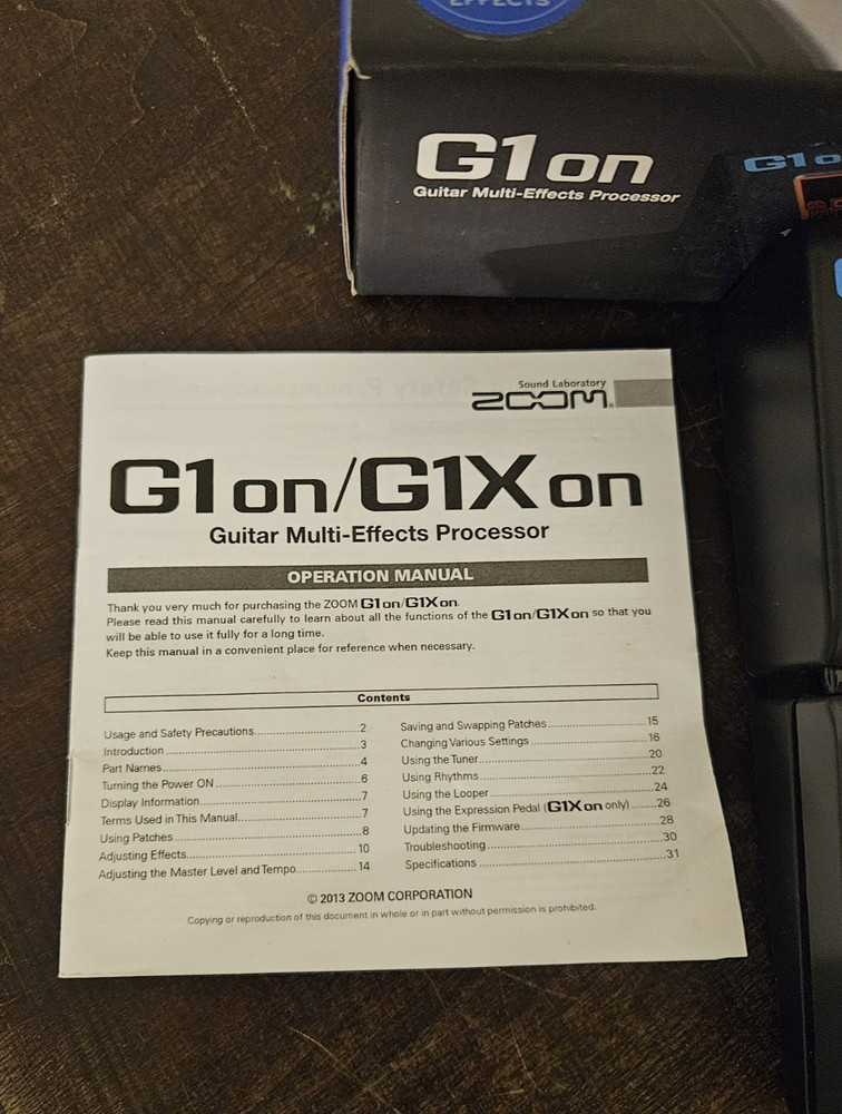 ZOOM G1 on Guitar Multi-Effects Processor with Box and Manual