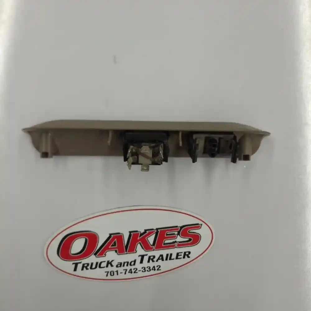 2007 International 9200i Door Panel Controls