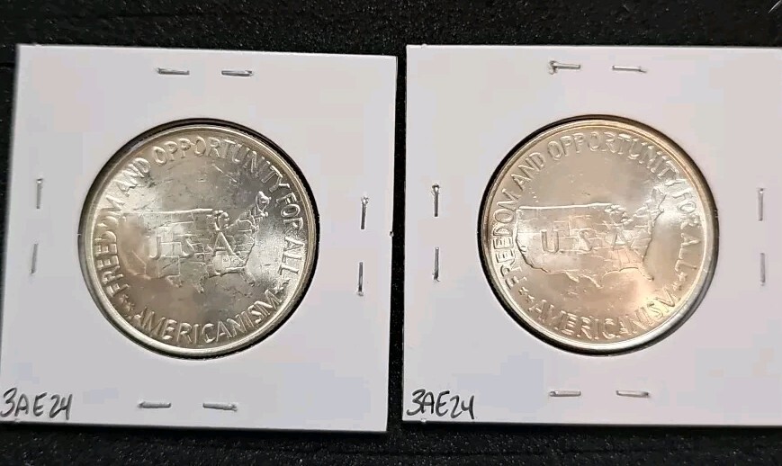 1952 50C Washington-Carver Silver Commemorative