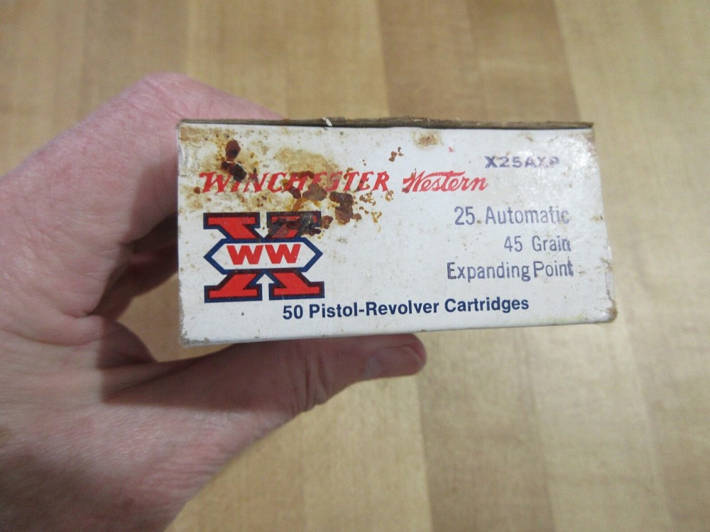 Empty Ammo Box Winchester Western 25 automatic with insert (w15) #47