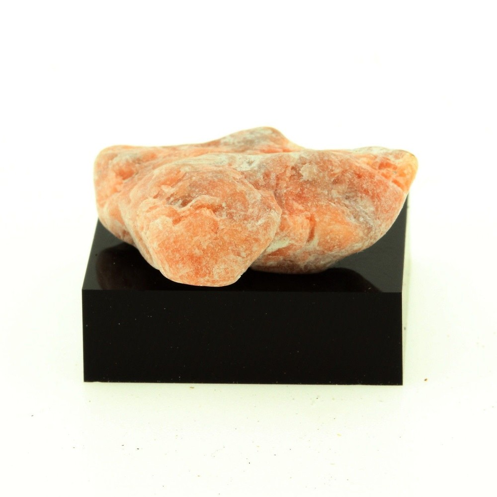 Calcite. 48.2 Ct. Lanark, Ontario, Canada.