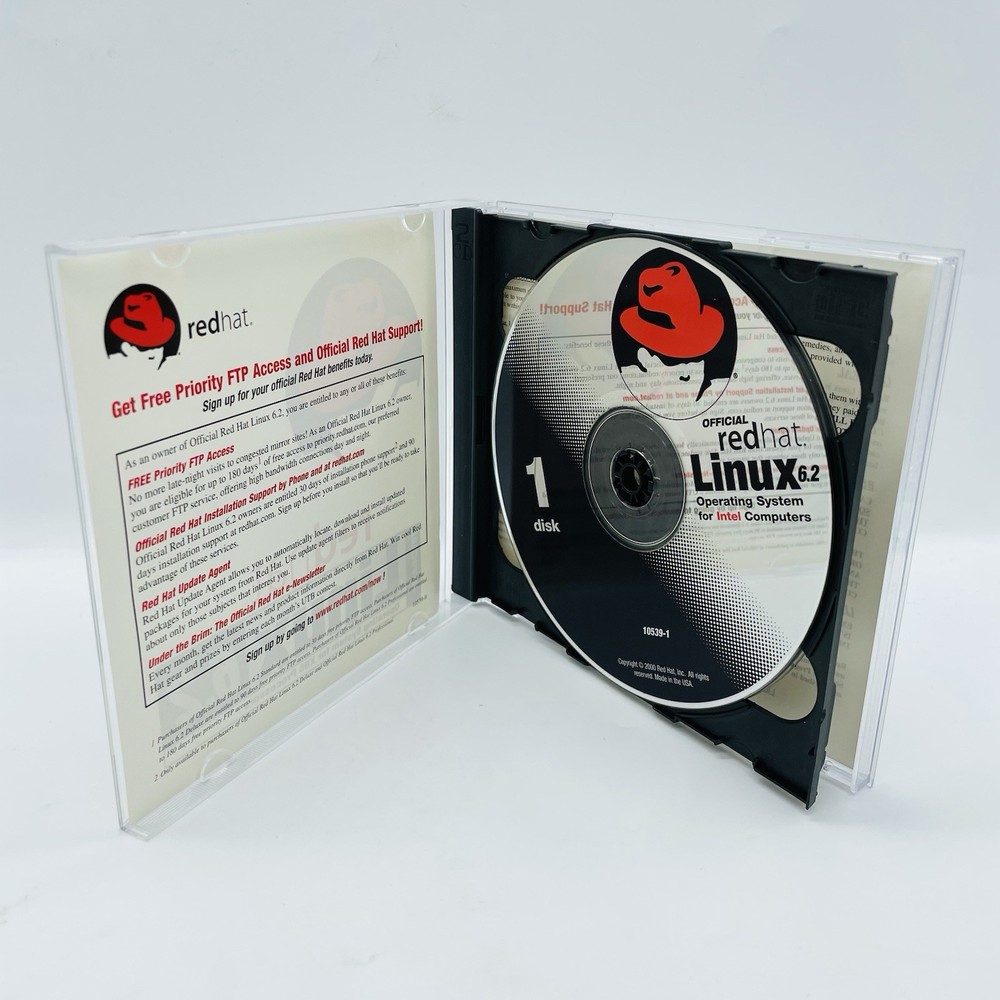 Official Red Hat Linux Standard 6.2 Operating System OS, 2-Disc Set, Fast Ship