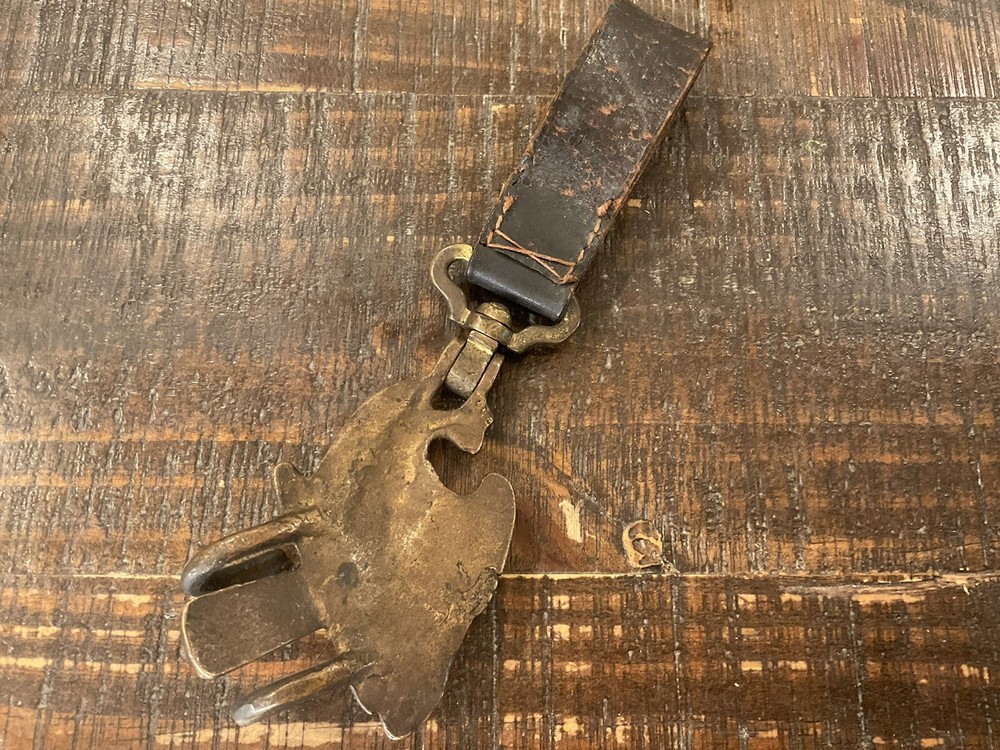 ORIGINAL WWI GERMAN DRUM EAGLE DRUM HÄNGER FOR BELT