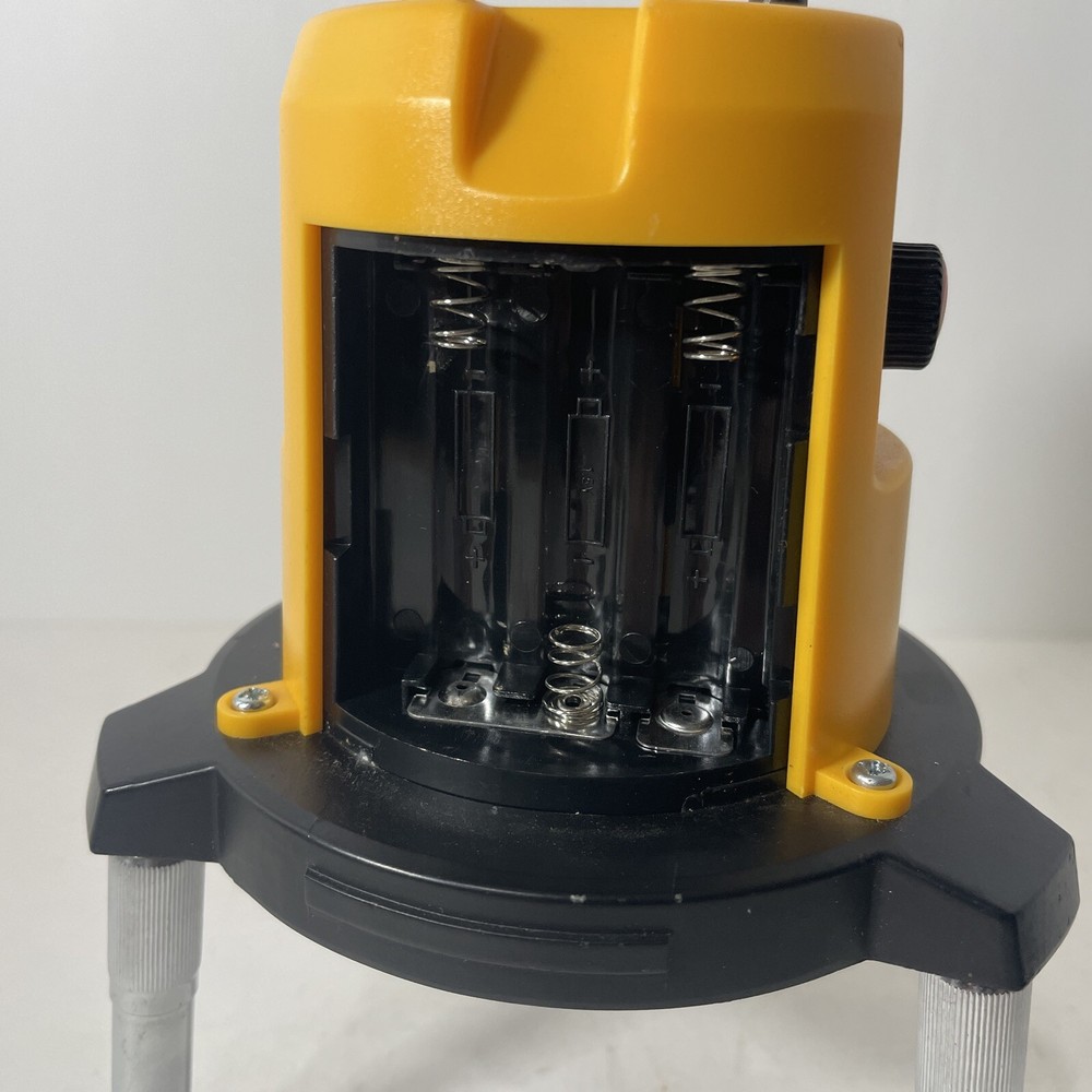 Laser Level Performance Tools Cross Beam Laser W5743 w/ Case + Base