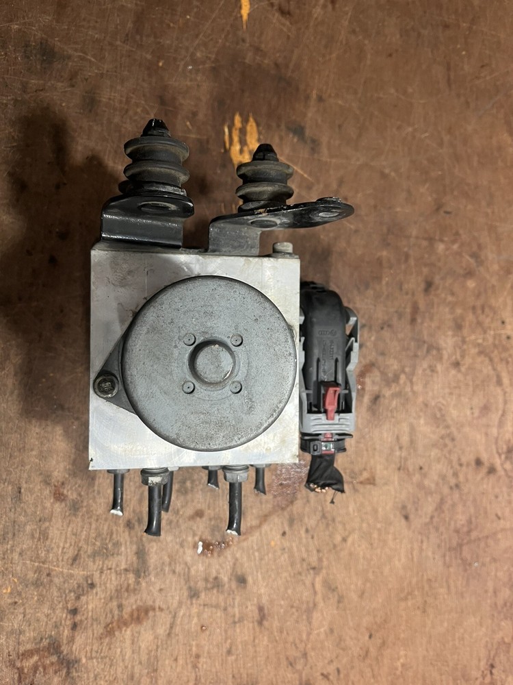 VOLKSWAGEN PASSAT ABS PUMP MODULE 3AA614109AF