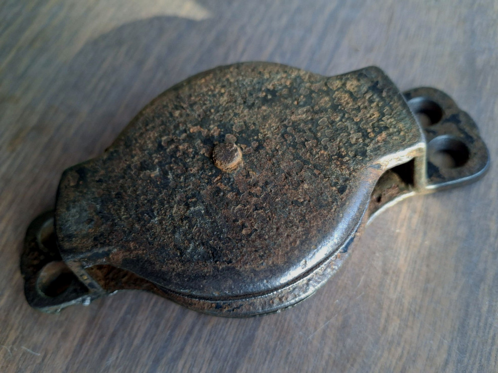 Vintage  Pulley, Wall mount , Cast Iron